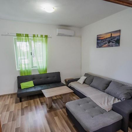 Vacation Home Ivan Kasic 외부 사진